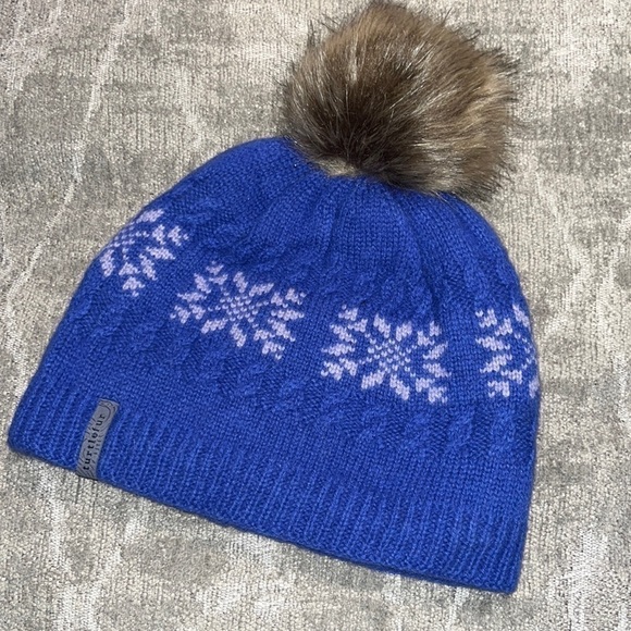 Turtle Fur Leira Lambswool Pom Winter Hat - Picture 2 of 4